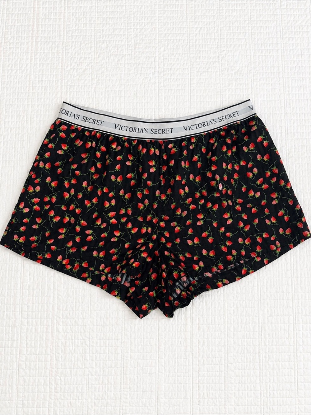 Victoria's Secret Medium Strawberry Print 100% Cotton Soft Cozy
